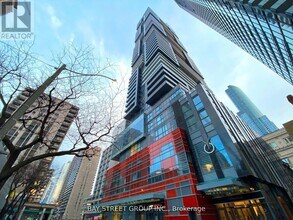 Building Photo - 7 Grenville St