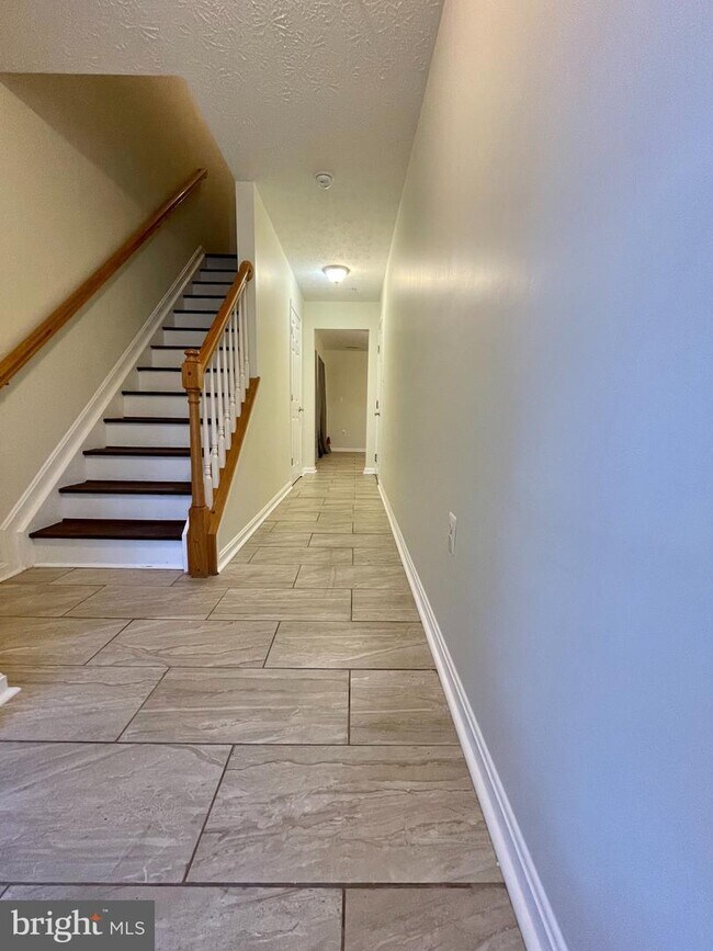 Foto del edificio - 5520 Trout Run Rd