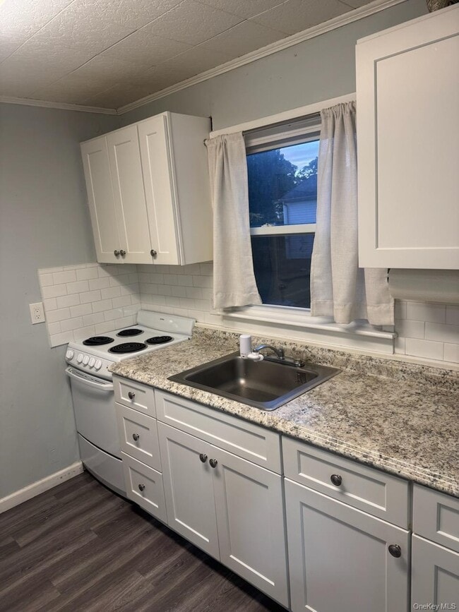 Foto del edificio - 114 Webster Ave