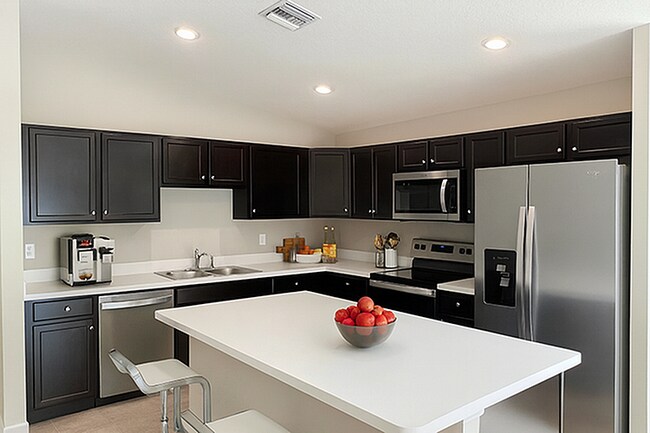 Building Photo - Ravinia St. Lucie