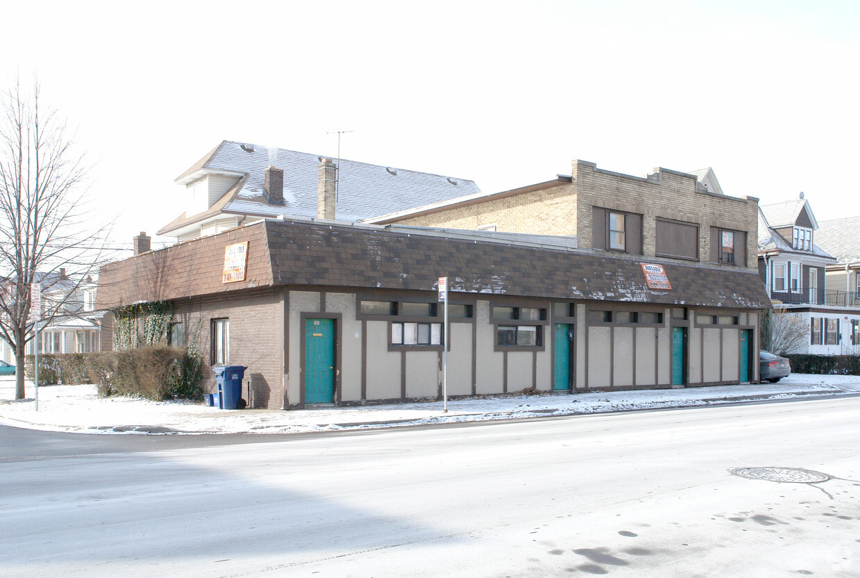 Primary Photo - 457-463 Abbott Rd