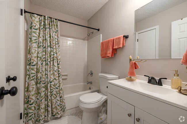 1BR 1BA 550SF: Furnished, Bathroom - Stallion Square