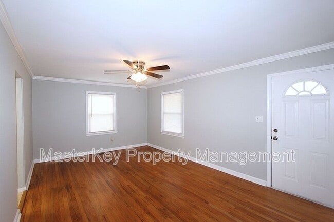 Building Photo - 2413 Derby Dr