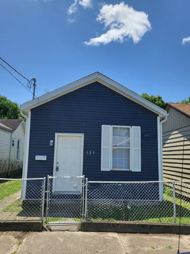 Building Photo - 125 Washington St