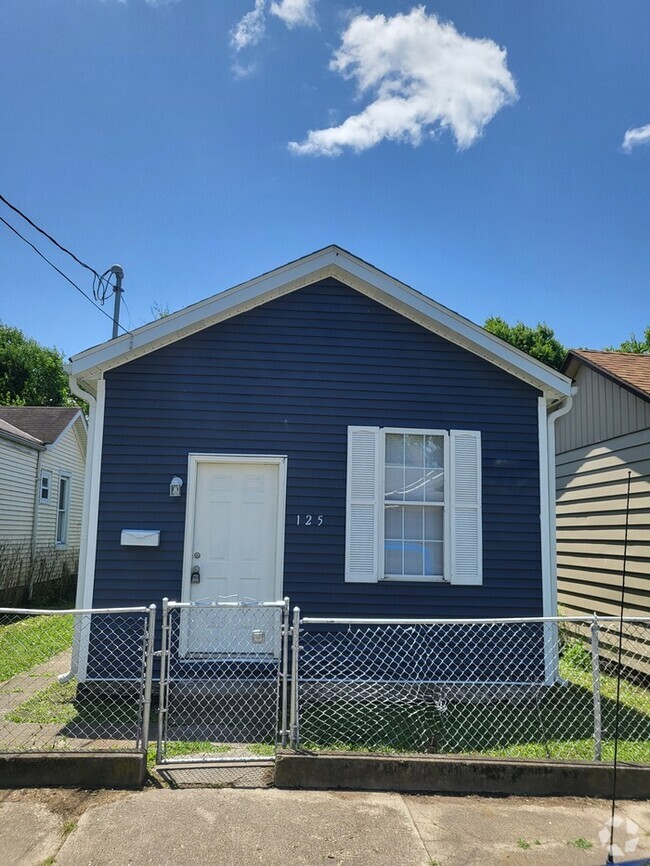 Building Photo - 125 Washington St