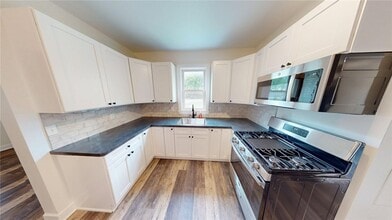 Building Photo - 248 Anderson Ave Building Photo - 248 Anderson Ave