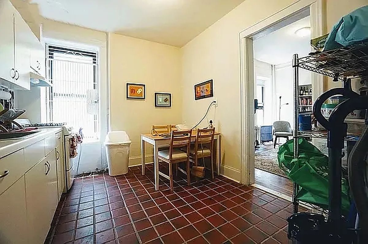 Foto del edificio - 95 E 10th St