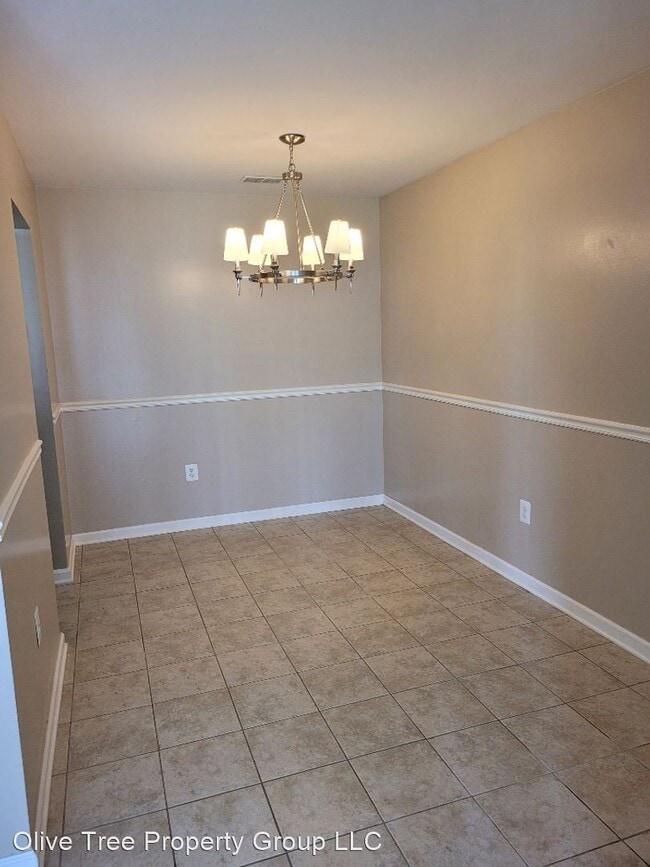 Building Photo - 2 br, 2 bath House - 100-4 Timberlake Terrace