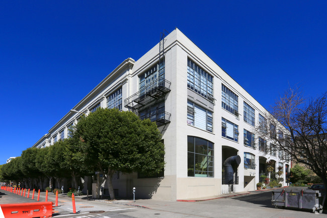 Building Photo - The Lofts