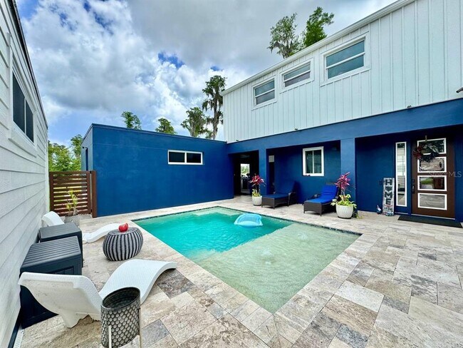 Foto del edificio - 18200 Cypress Cove Ln