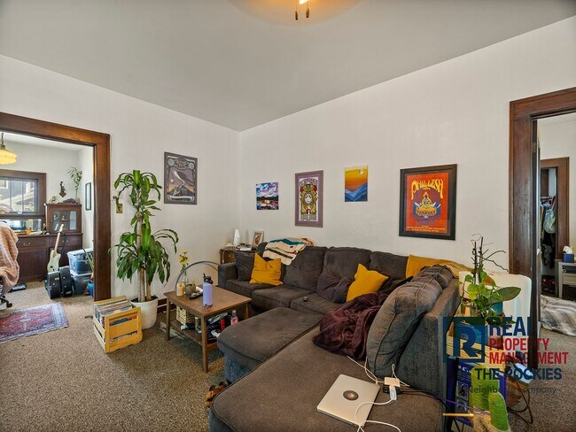 Building Photo - Charming 2 Bed 1 Bath House in Old Town!