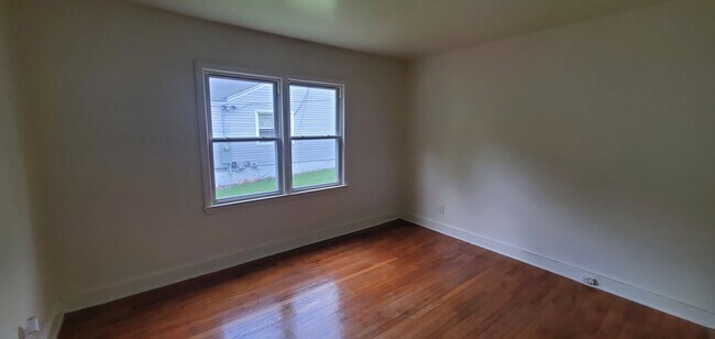 Building Photo - 1514 Rainbow Dr