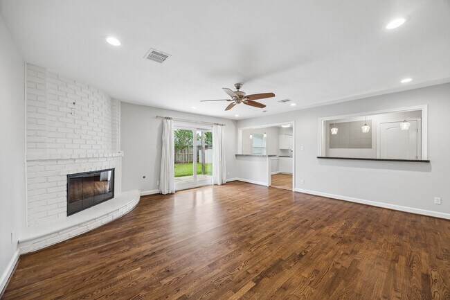 Foto del edificio - 7111 Hartland St
