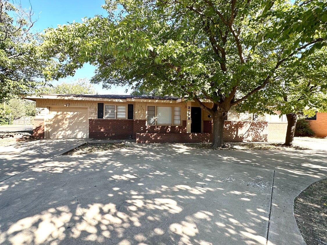 Foto principal - 3 Bed/2.5 Bath in LISD!