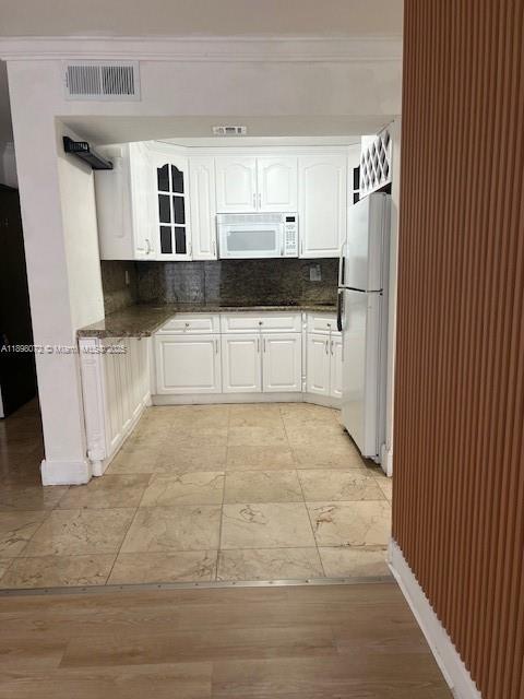 Building Photo - 4275 NW S Tamiami Canal Dr