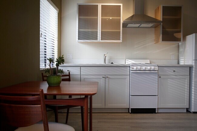 Foto del edificio - 3635 Mountain View Ave