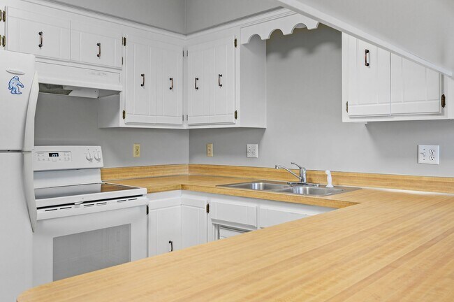 Foto del edificio - 3BR/2Bath Townhome Available Now!