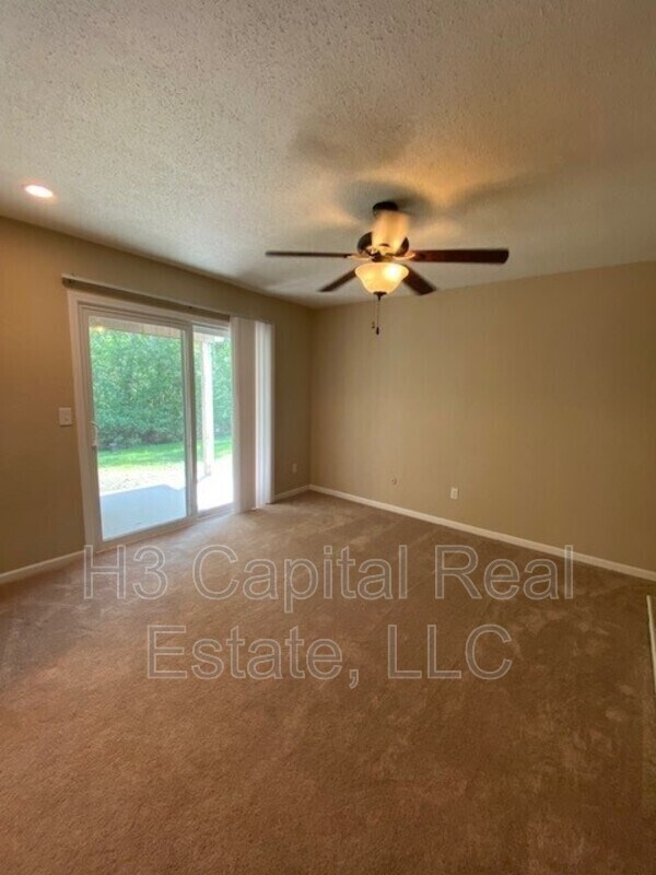 Foto del edificio - 112 Sunnyside Ln
