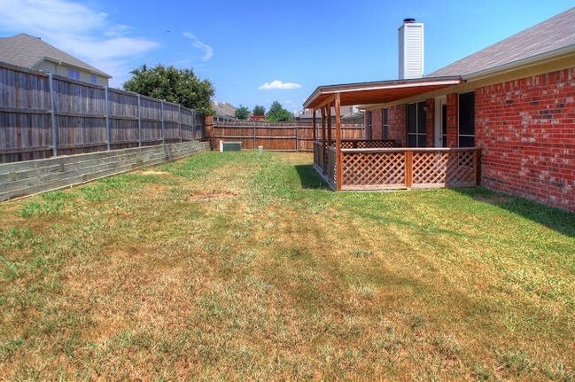 Building Photo - 619 Manchester Dr