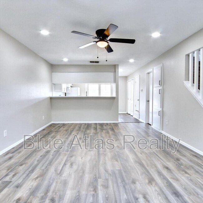 Foto del edificio - 2300 Indigo Ln