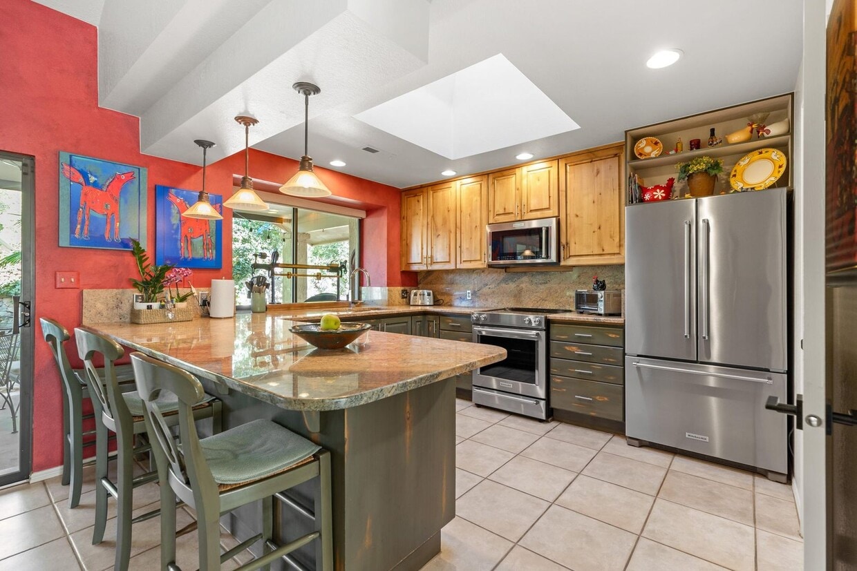 Primary Photo - Bloomington Country Club!