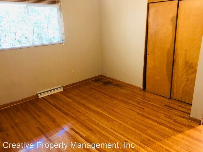 Building Photo - 2 br, 1 bath House - 417 11th Ave SE