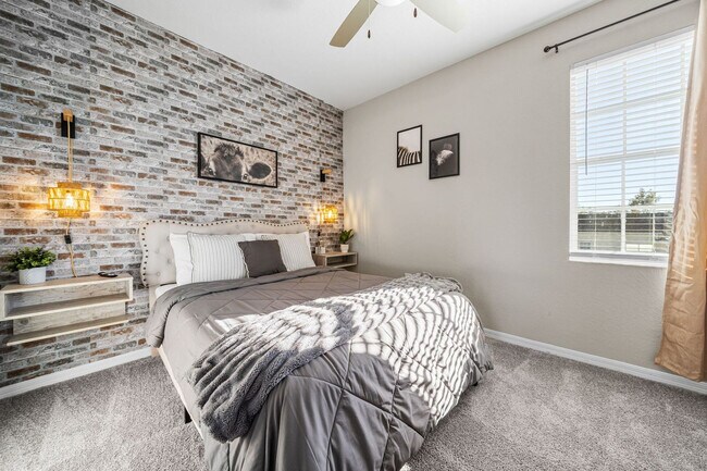 Foto del edificio - 9874 Montague St