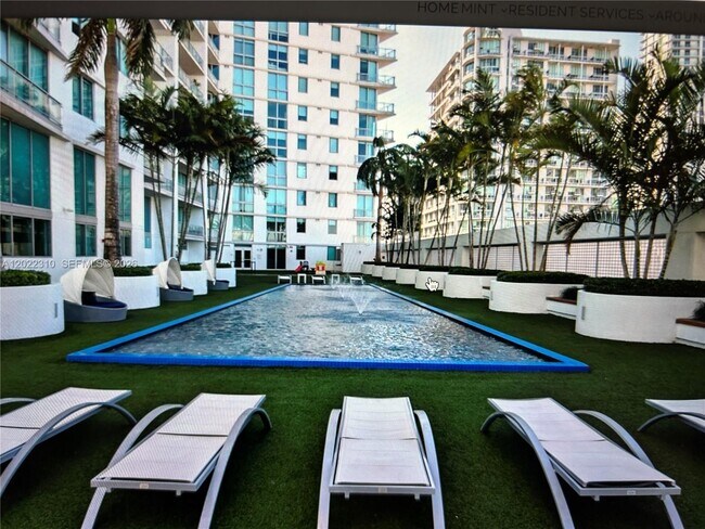 Foto del edificio - 92 SW 3rd St