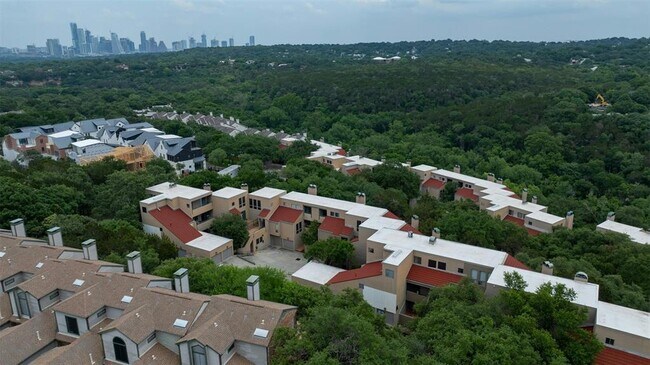 Foto del edificio - 1735 Spyglass Dr