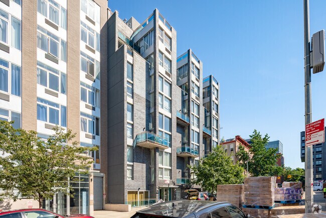 Foto del edificio - 105 Grand Ave
