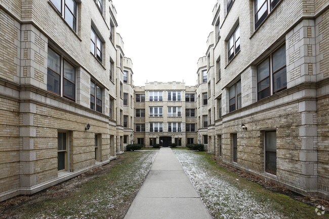 Building Photo - 6943 S Cornell