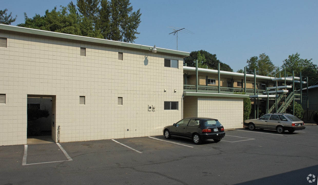 Building Photo - Metro Park Terrace
