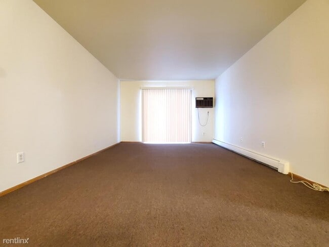 Building Photo - 3780 S 43rd St