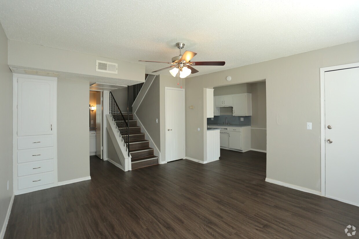 Williamsburg Apartments - Bethany, OK | Apartments.com