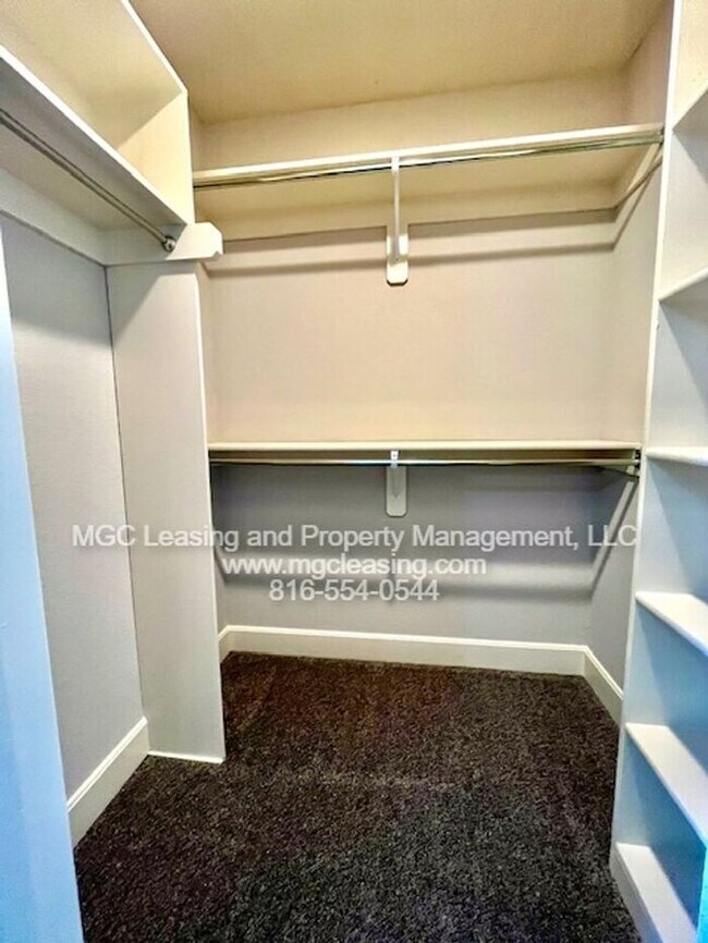 Building Photo - Limited Time Special - $500 Amazon Gift Ca...