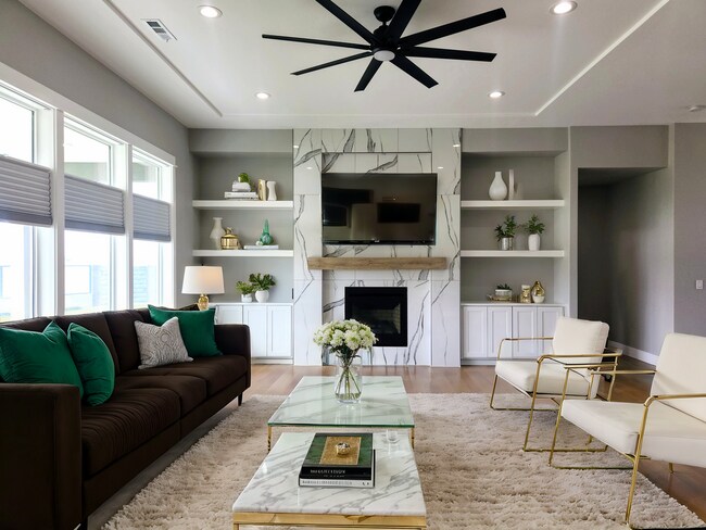 Foto del edificio - Move in ready luxury home!