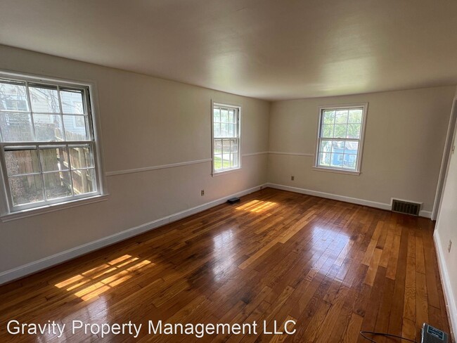 Foto del edificio - 3 br, 2 bath House - 607 Clifford St