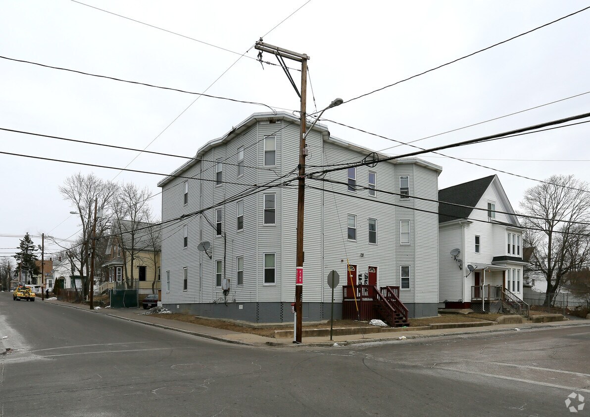 Foto del edificio - 73-75 Highland St