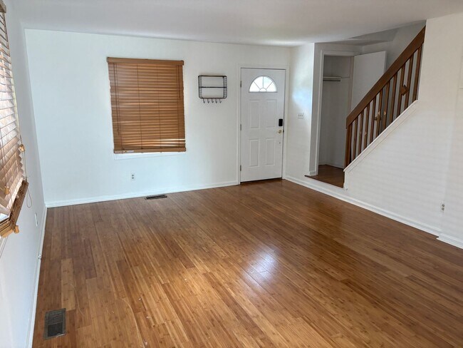 Building Photo - 3 Bed Single family in Morton