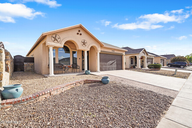 Building Photo - 14660 Spanish Point Dr