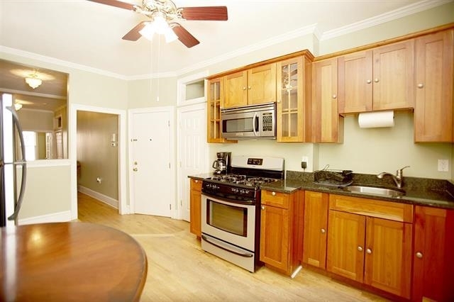 Primary Photo - 341 9th St