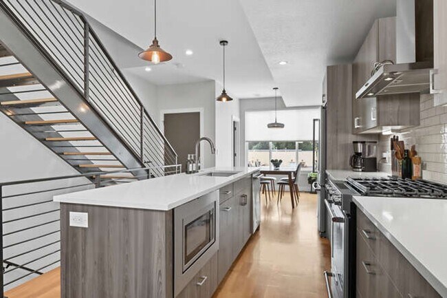Foto del edificio - Charming City Living Near Downtown Denver ...