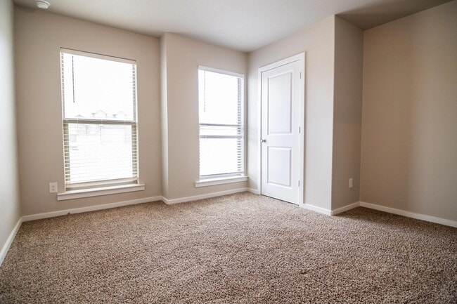 Building Photo - 1626 133rd St