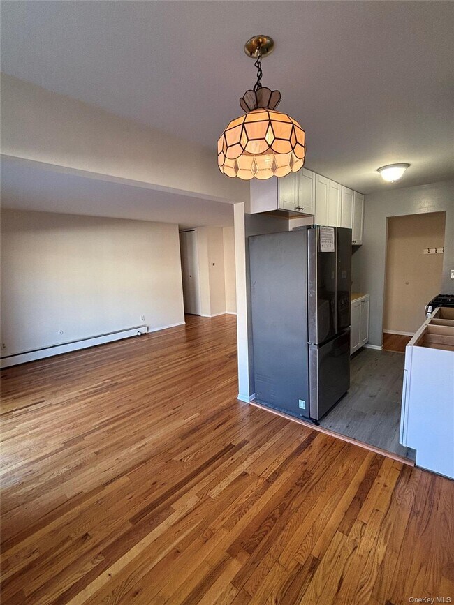 Foto del edificio - 8 Colonial Rd