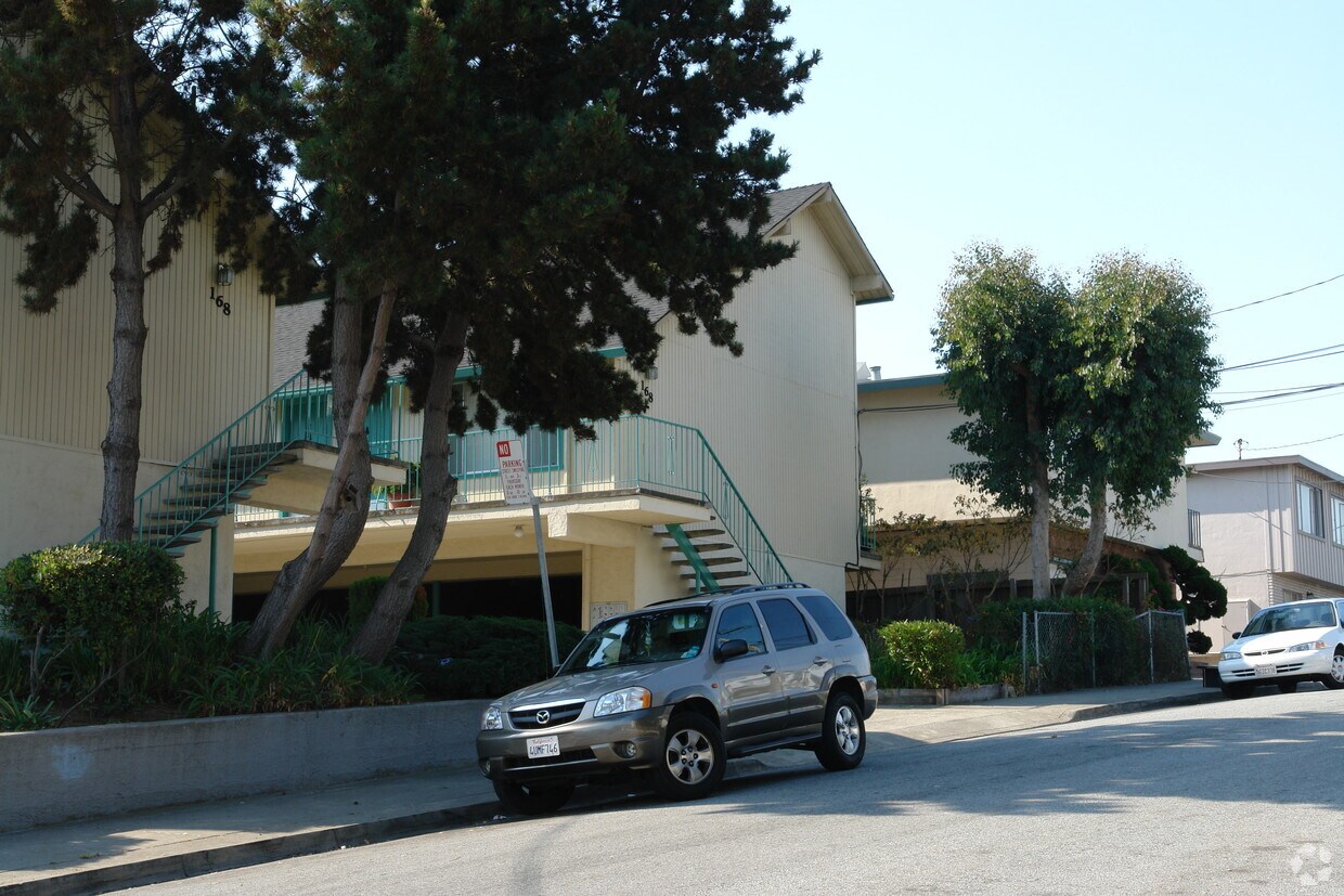 Foto del edificio - 168 Santa Clara Ave