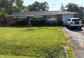 Building Photo - 20821 Dogwood St