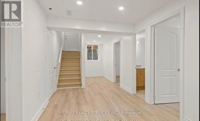 Building Photo - 973 Black Cherry Dr