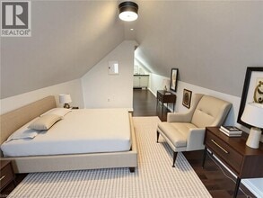 Building Photo - 41 Fairview Ave