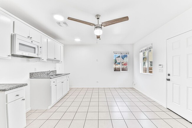 Building Photo - 319 Hermosa Ave