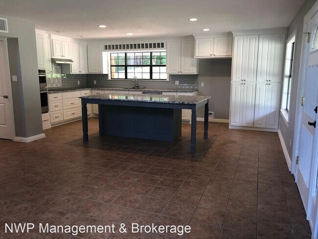 Foto del edificio - 3 br, 2 bath House - 23235 CR 121